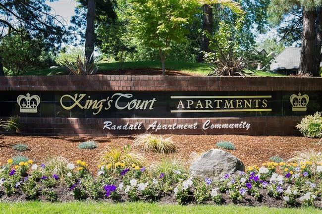 Photo - King's Court Apartments