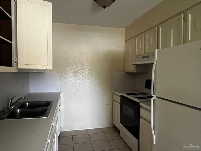 Photo - 7 Gastel Cir Unit A,B