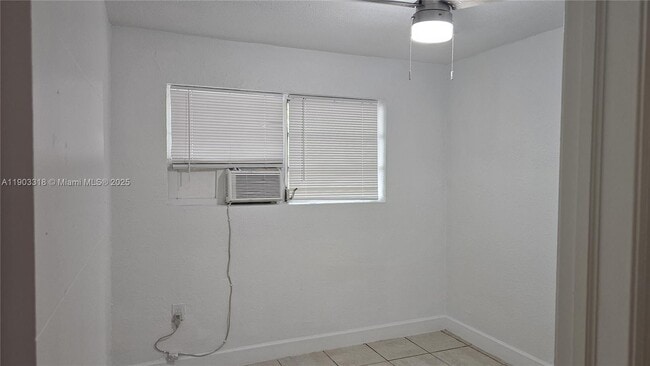 Photo - 1004 NW 3rd Ave Unidad 1004