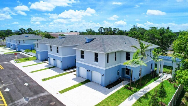 3868 Patio Ct