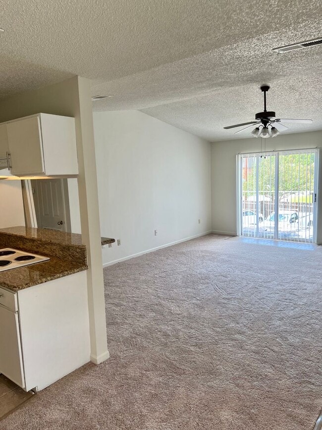 Photo - Spacious 2 BR with great location near LSU and downtown Baton Rouge