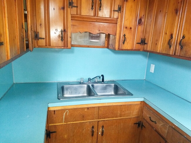 Photo - 83 Norton St Unit 2nd Floor