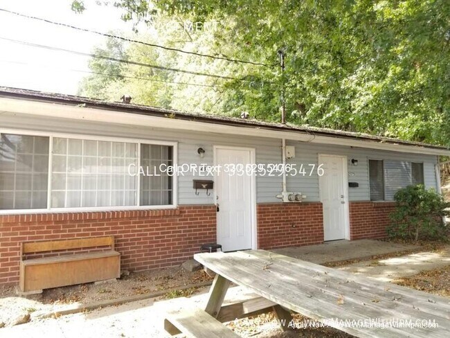 Photo - 2381 Newton-