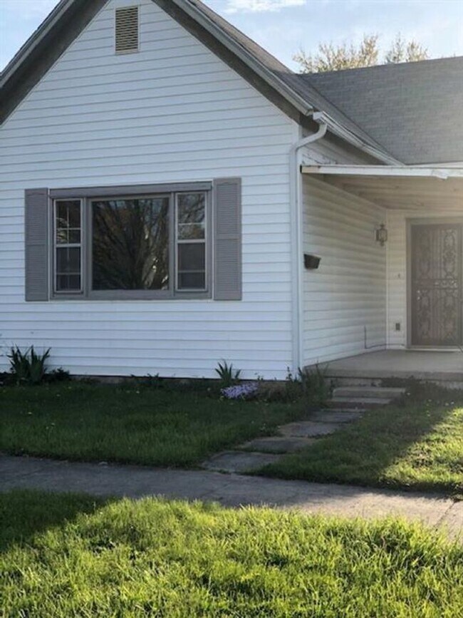 Building Photo - 3 bedroom 1 bath