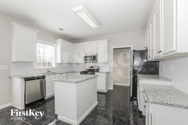 Photo - 2127 Mitford Ct
