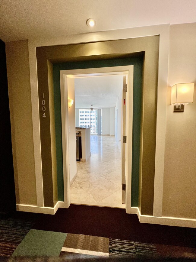 Photo - 550 Okeechobee Blvd Unit 1004