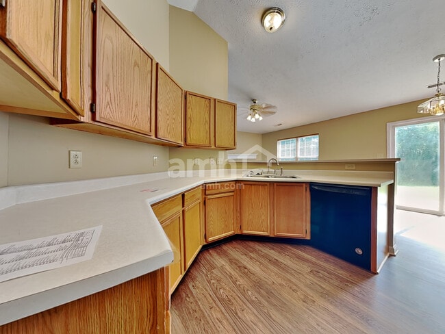 Photo - 8749 Trumpeter Dr