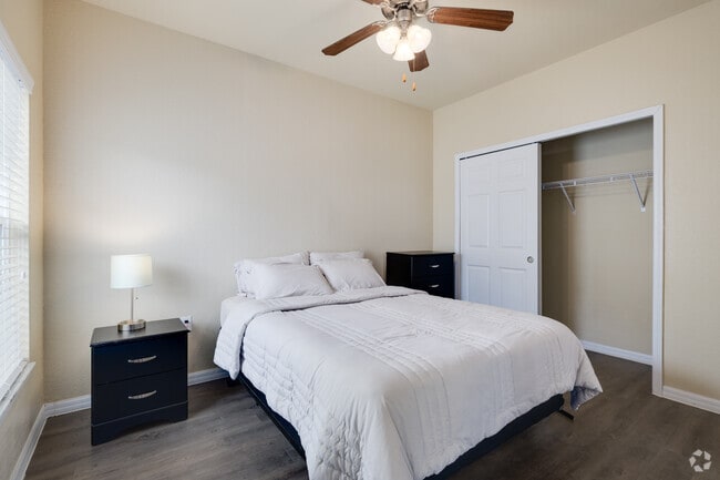 4BR, 4BA - 1,772SF - Bedroom