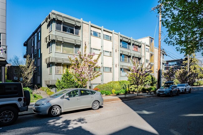 Photo - Camelot Apartments