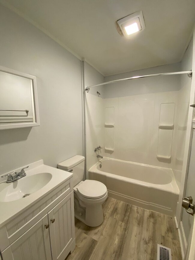 Photo - Cambridge Cir 161 & 163 Unit 161