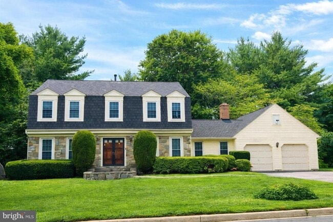 Building Photo - 7520 Royal Dominion Dr