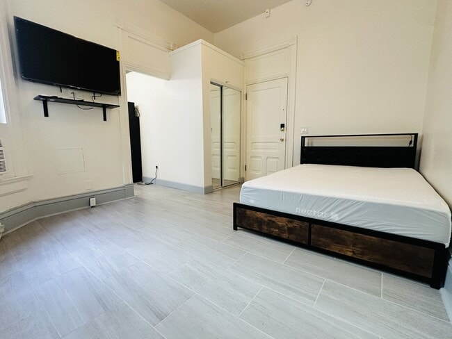 Photo - Remodeled Studio for Rent - Gaslamp Quarter Unit 35