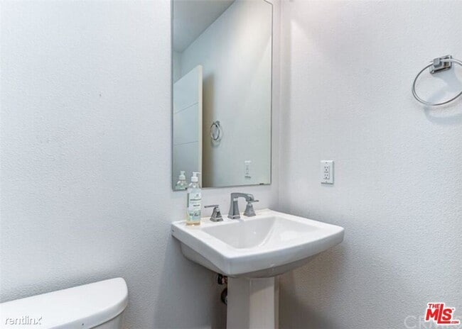 Photo - 4 br, 4 bath Townhome - 5944 Spring St