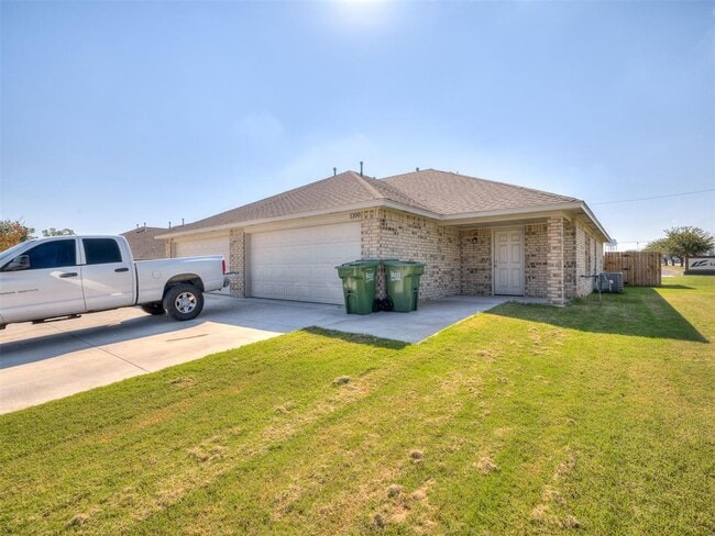 Photo - 1102 Ashton Ln