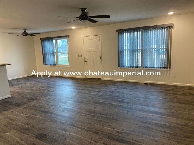 Photo - 600 N Bowen Ave Unidad 600 Bowen A