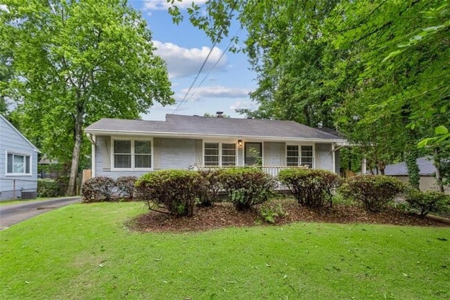 Photo - 1910 La Dawn Ln NW