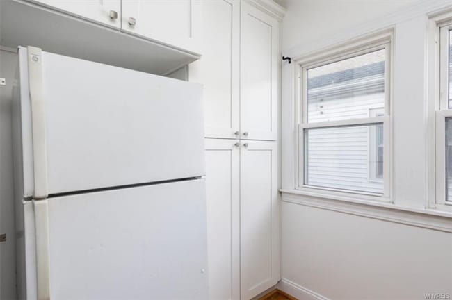Photo - 143 Hartwell Rd Unit Upper