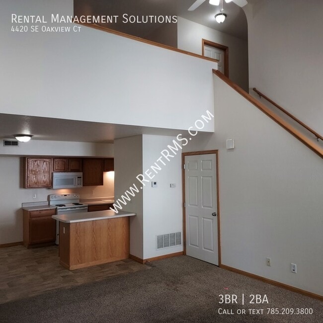 Photo - 4420 SE Oakview Ct