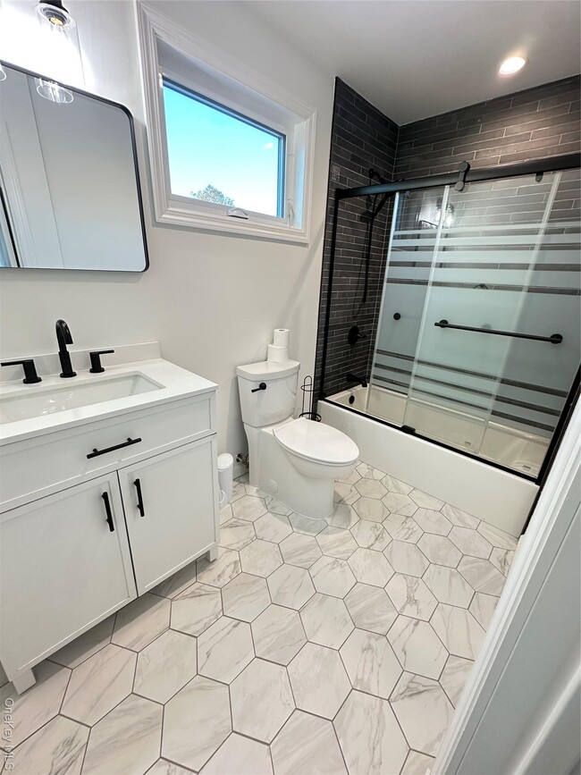 Photo - 3071 Lowell Ave