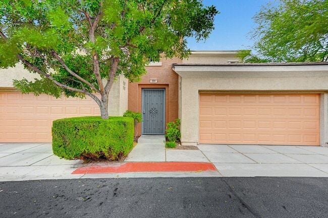 Building Photo - AMBER RIDGE Gated Beauty in Summerlin! 1600+ SF Condo Unit 204