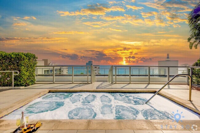 Building Photo - 777 N Ocean Dr Unit ID1227222P Rental