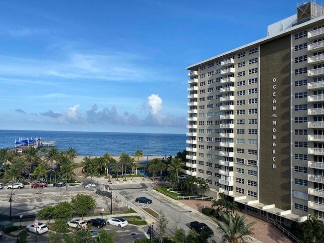 Building Photo - 133 N Pompano Beach Blvd Unit 606