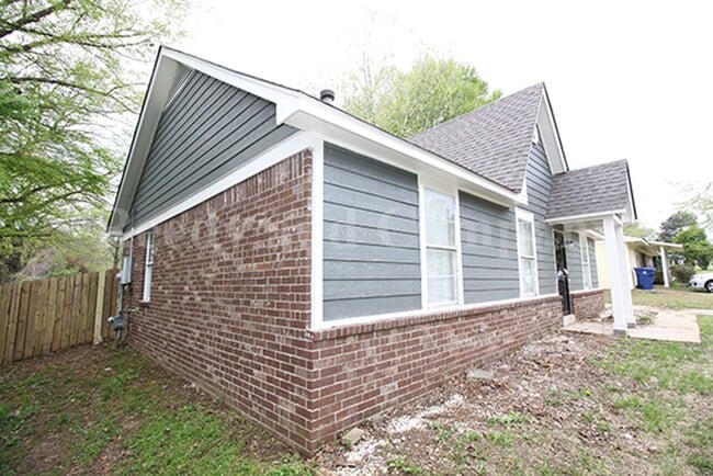 Photo - 5009 Nail Rd