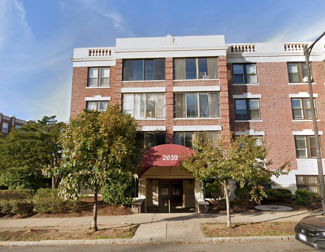 Building Photo - 2039 Commonwealth Ave Rental