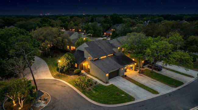 Photo - 7 Autumnwood Trail