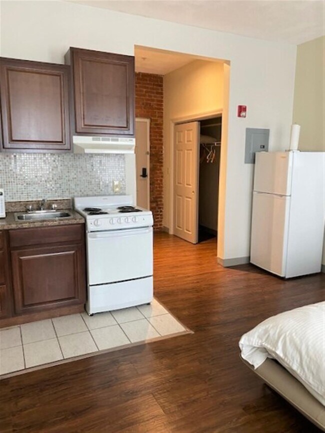 Photo - 364 Harvard St Unit 10