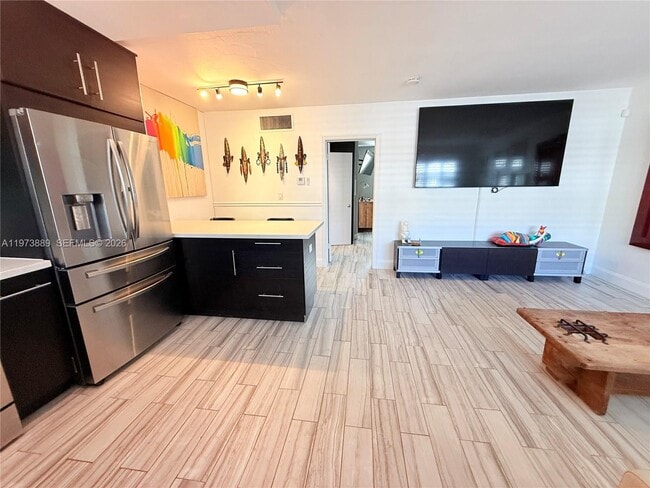 Building Photo - 2930 Day Ave Unit N304