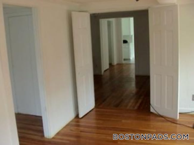 13 Becket St Unit 2