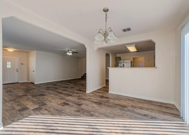 Photo - 8314 Deer Creek Run