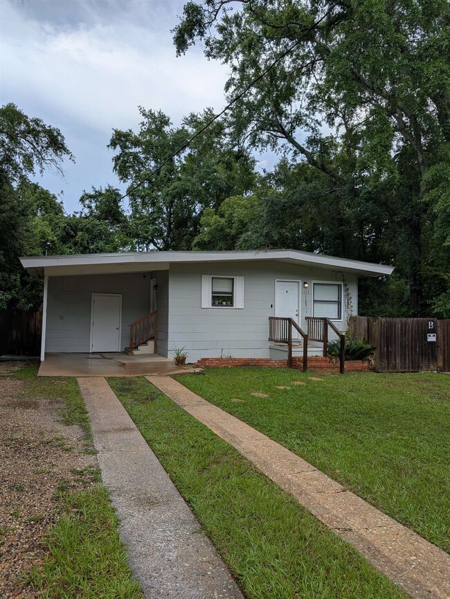 Photo - 1513 Atkamire Dr