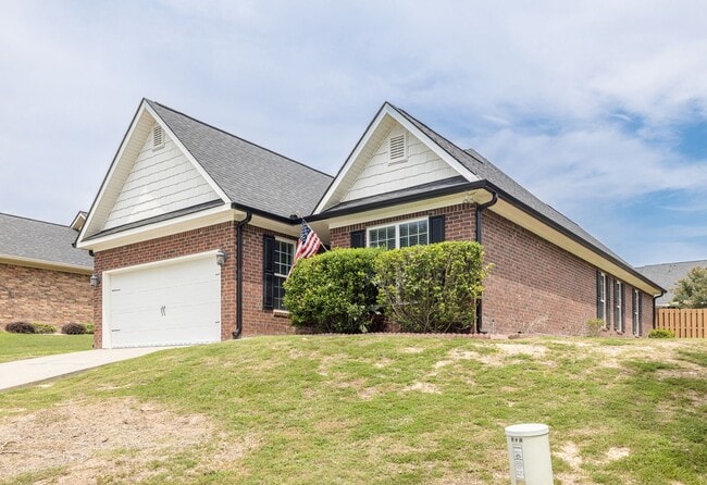Photo - 1053 Grove Landing Ln