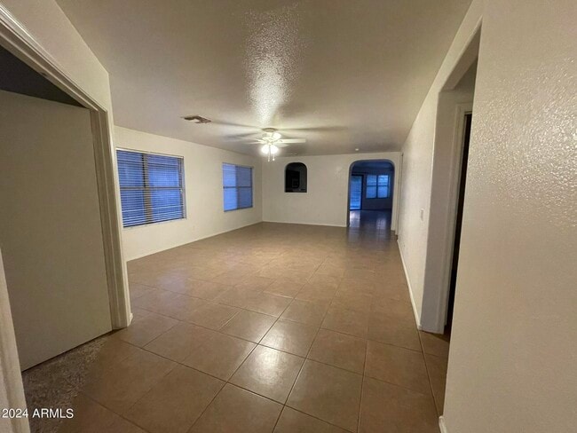 13564 W Fargo Dr