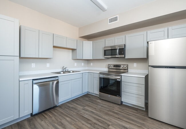 Building Photo - The Orchards Apartments Unit 301