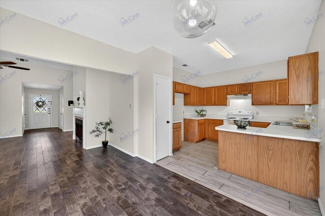 Photo - 529 Nightshade Dr