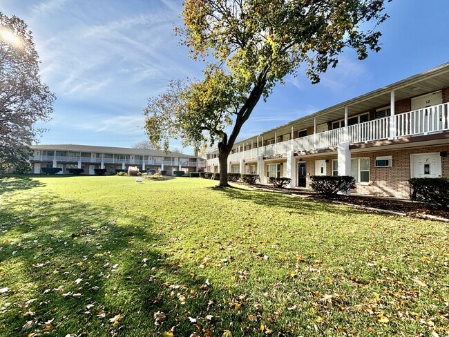 Photo - Town's Edge Apartments