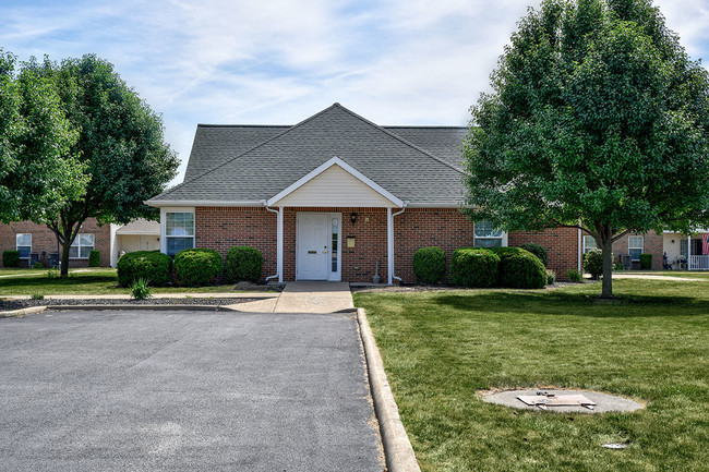 Meadow Glen - Meadow Glen Apartments