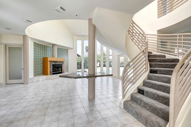 Photo - 5304 Braeburn Dr