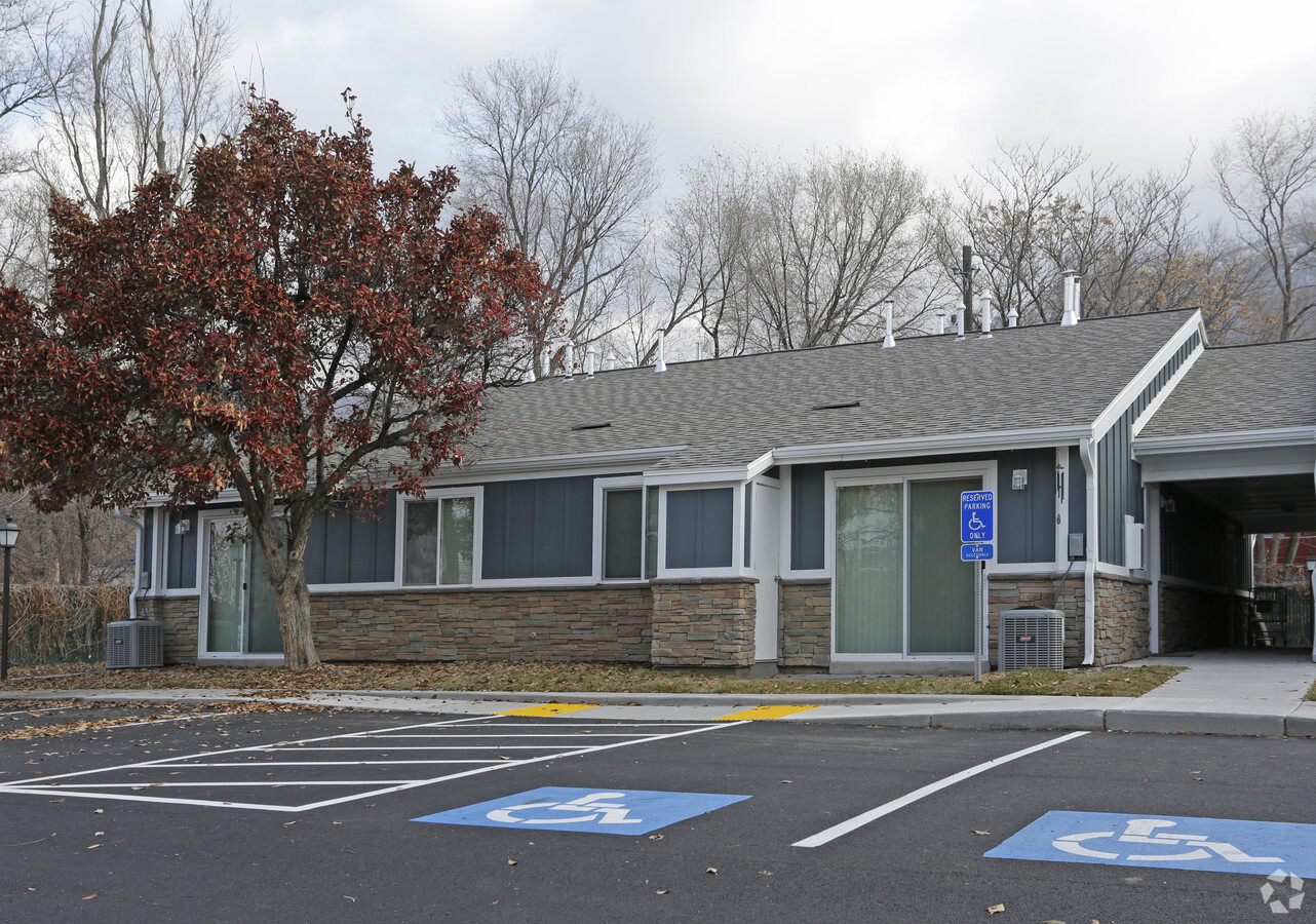 Photo - Garden Grove Apartments