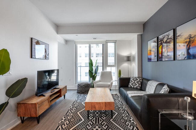 Building Photo - 90 Champagne Ave S Unit ID1223083P