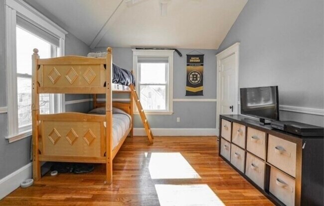 Photo - 216 Willow St Unit 2