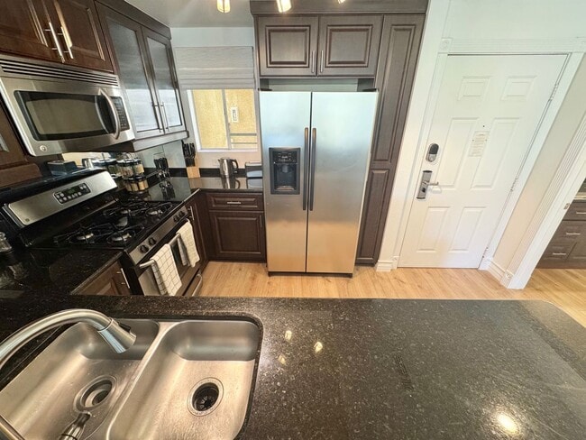 Photo - Great opportunity condo in a highly desirable central Las Vegas location