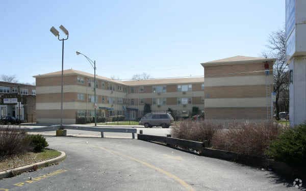 Building Photo - 7901 S Paxton