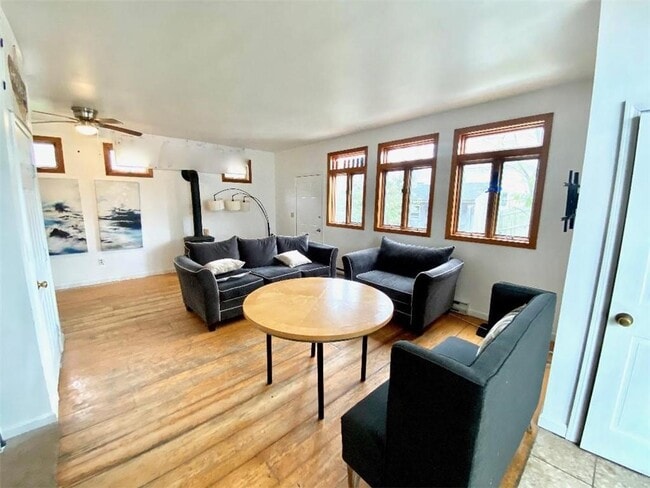 Photo - 32 McAllister St