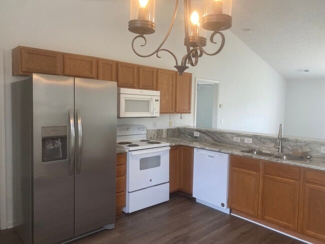 Photo - Walkers Woods - 3 Bed / 2 Bath Single Fami...