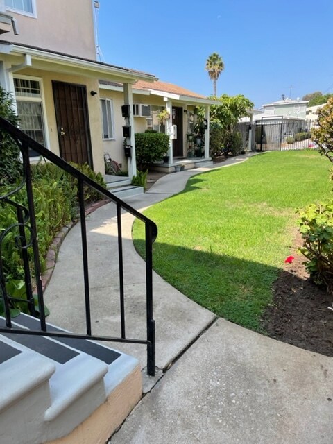 patio - 7008 Flight Ave Unidad 7008 flight ave