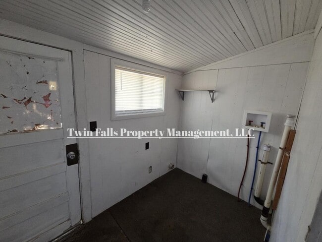 Photo - 1246 1/2 8th Ave E